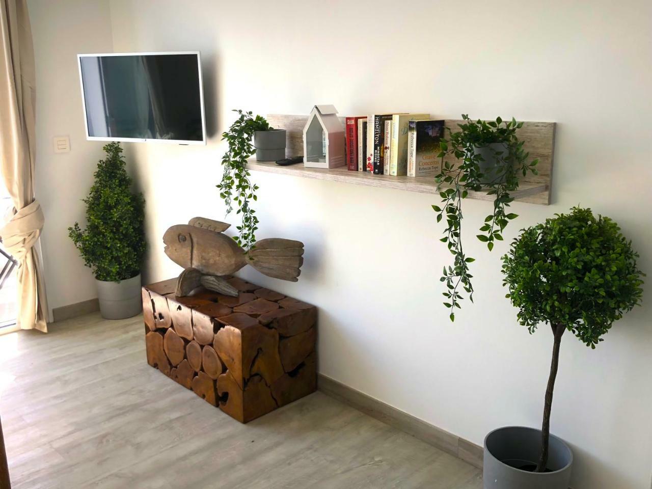 Апартаменты Sea Breeze With Shared Pool And Near The Beach Коста-Тегисе Экстерьер фото
